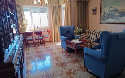 Sala d'estar de Pis en venda en  Sevilla Capital amb Jardí privat