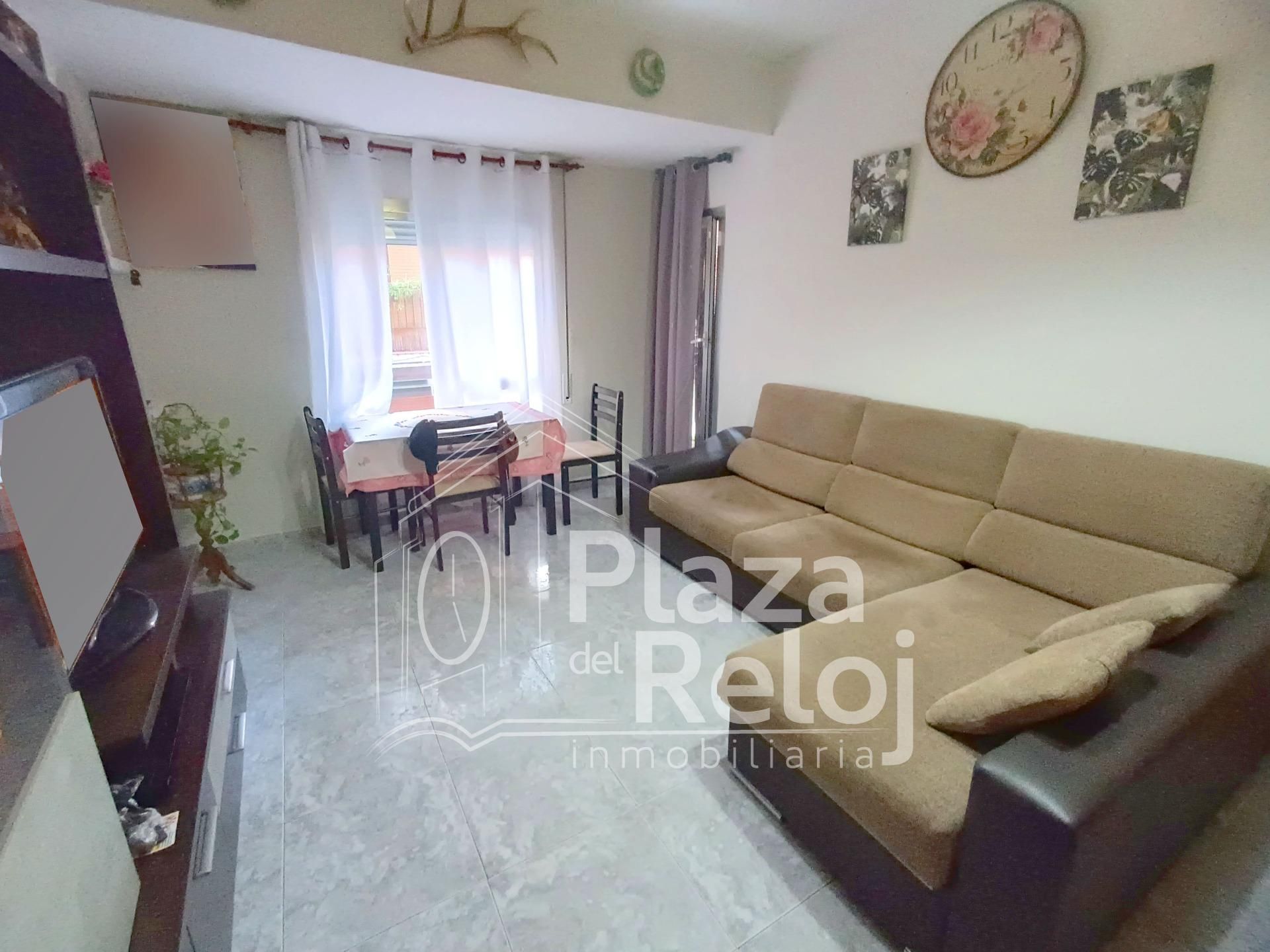 Flat for sale in Calle SANTO DOMINGO, Tres Olivos - La Piedad