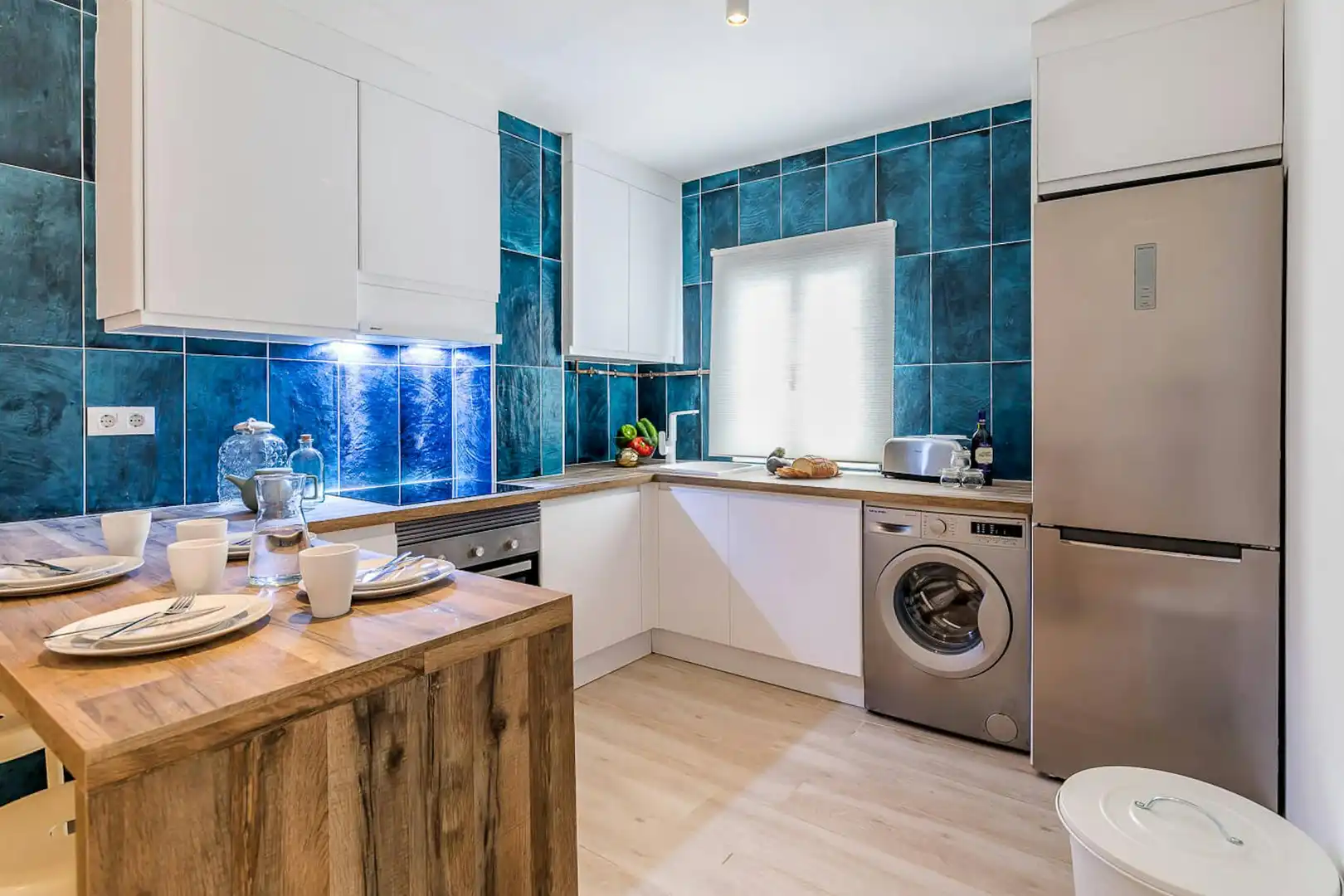Cocina de Piso de alquiler en Madrid con Lavadora y TV