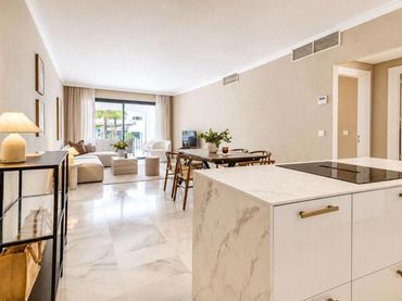 Apartament amb piscina en venda a Nueva Andalucía
