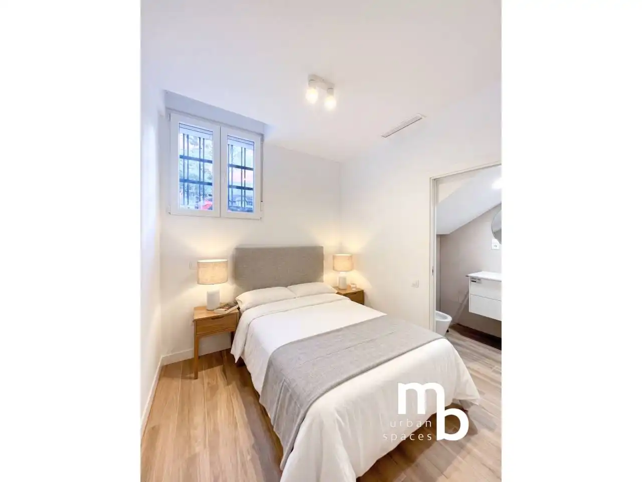 Habitación de Piso en venta en Madrid con Aire acondicionado y Calefacción