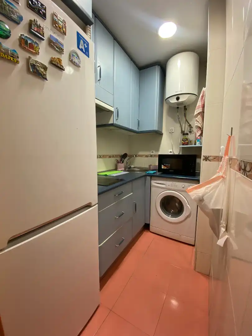 Kitchen of Flat for rent in Madrid  with Heating, Furnished and Washing machine