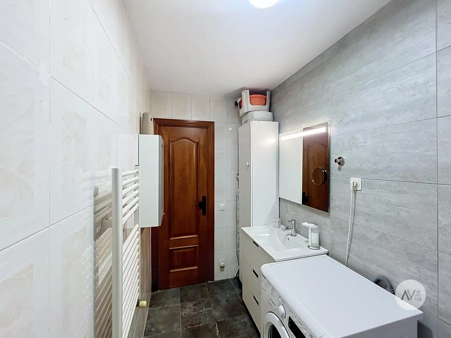 Baño de Apartamento en venta en Barcelona con Aire acondicionado, Calefacción y Parquet