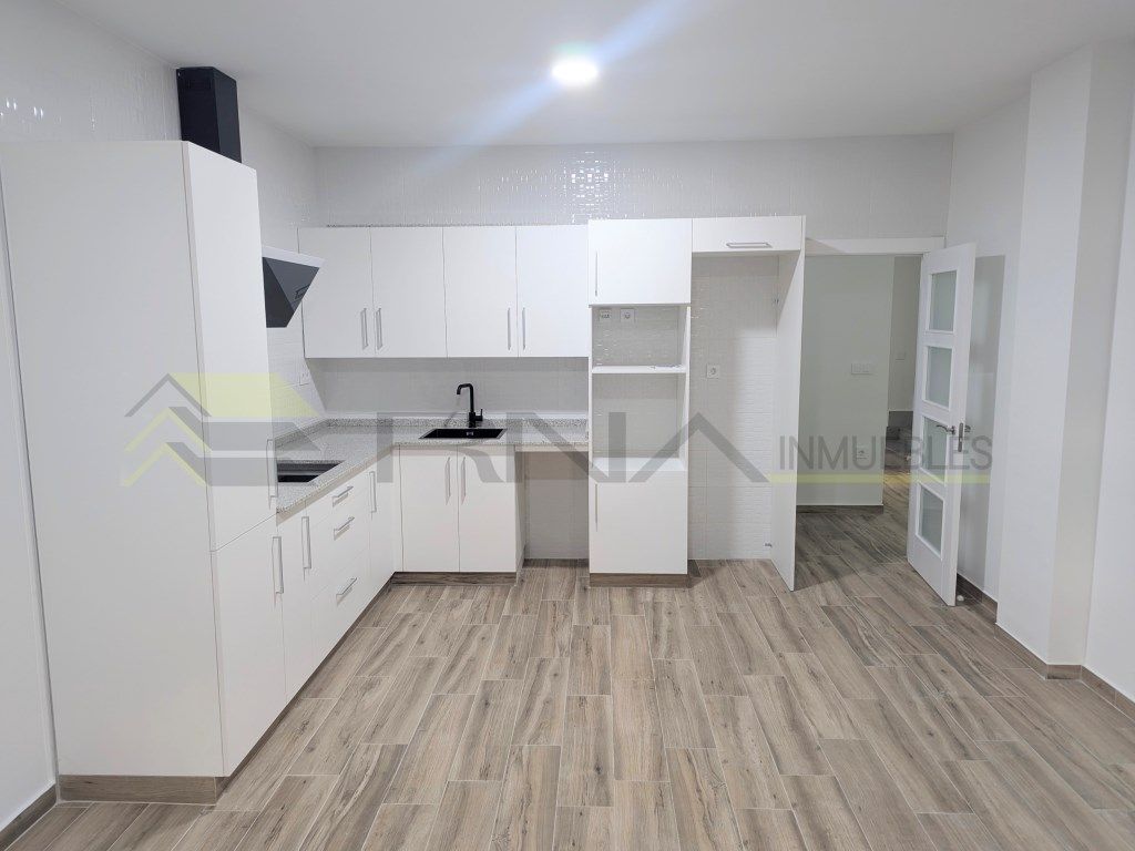 Flat for sale in Calle Pio Xii