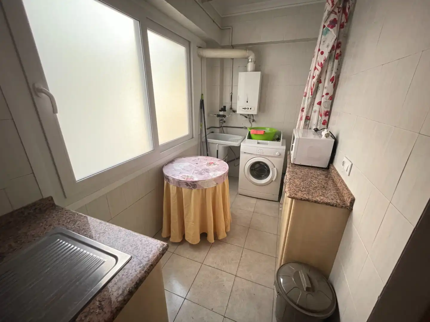 Kitchen of Flat for rent in Murcia  with Furnished, Oven and Washing machine