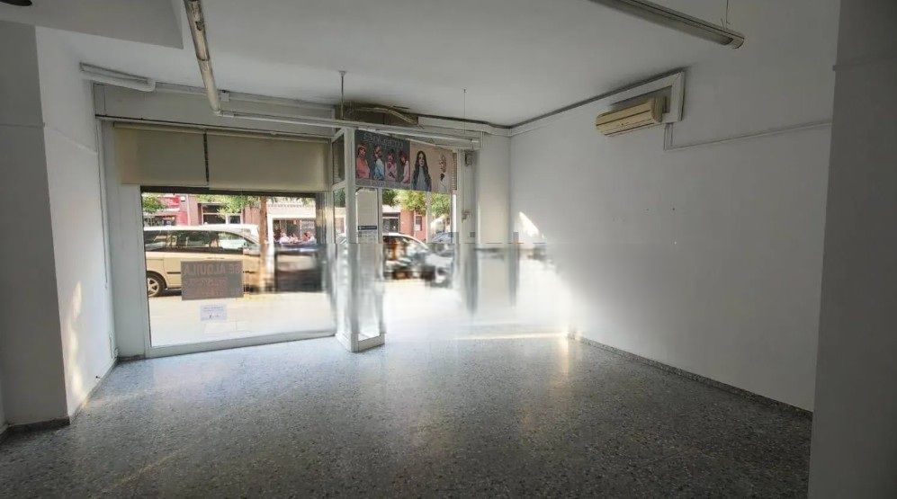 Vista exterior de Local de lloguer en Martorell amb Aire condicionat