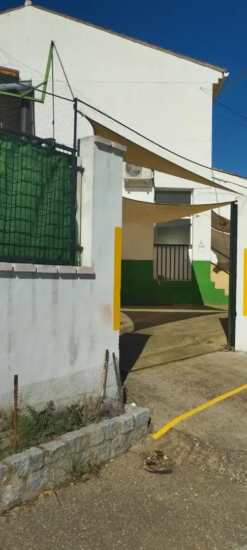 Vista exterior de Casa o xalet en venda en Aldeacentenera amb Aire condicionat