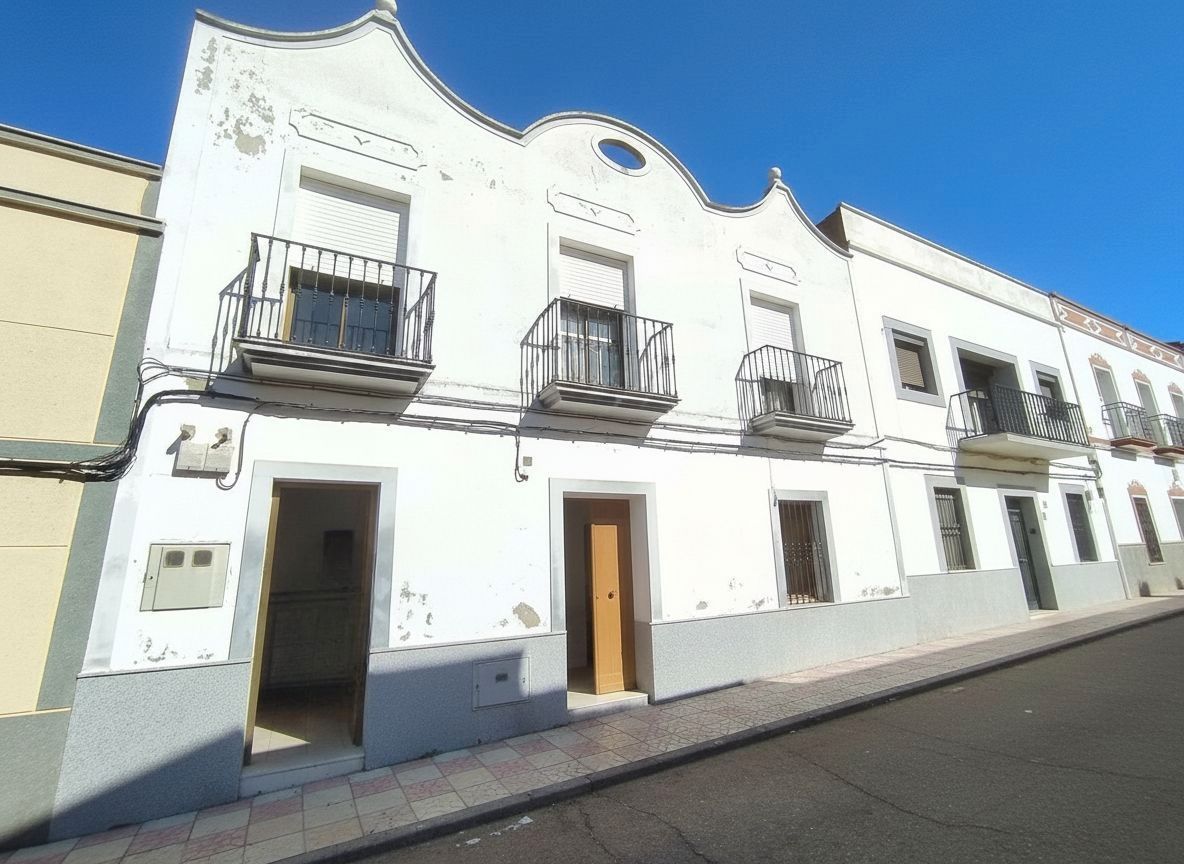 Casa adosada en venta en Calle Pozo, La Garrovilla