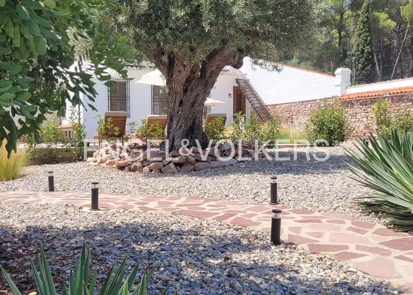 Vista exterior de Casa o xalet de lloguer en Náquera amb Aire condicionat, Calefacció i Jardí privat