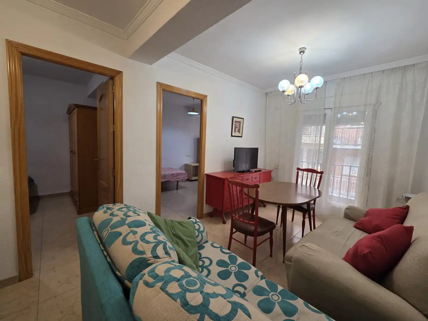 Living room of Flat for rent in Granada  with Furnished, Oven and Washing machine