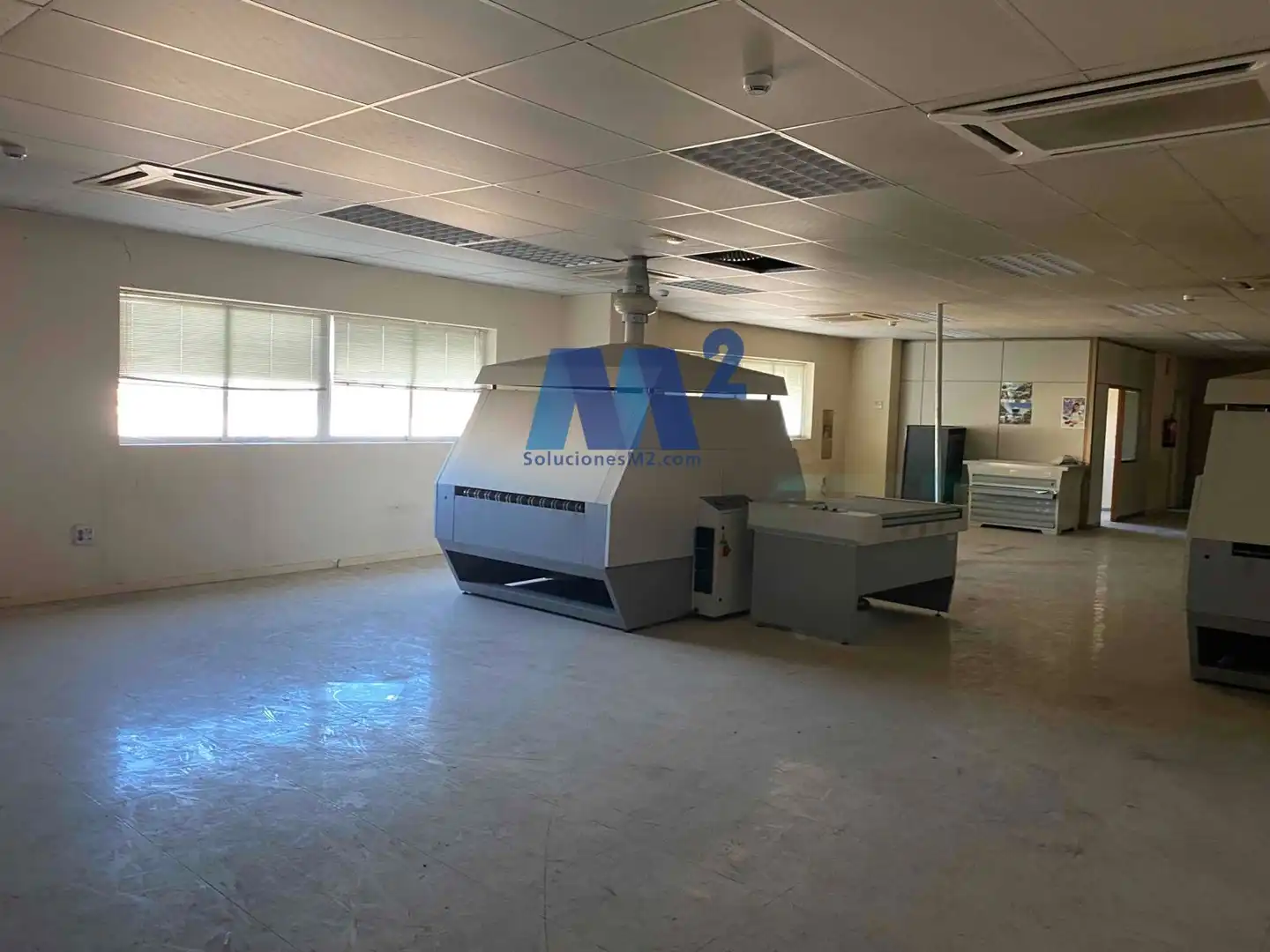 Nave industrial en venta en Alcalá de Henares