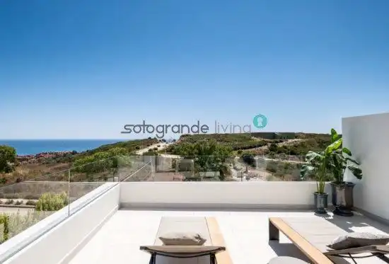 Villa mit Pool zum Verkauf in Casares Golf - Casares del Sol