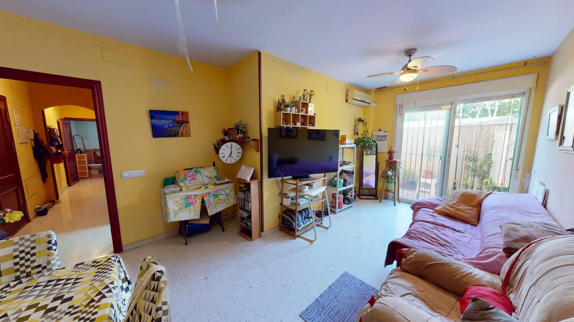 Sala de estar de Piso en venta en Almería con Aire acondicionado, Jardín privado y Terraza