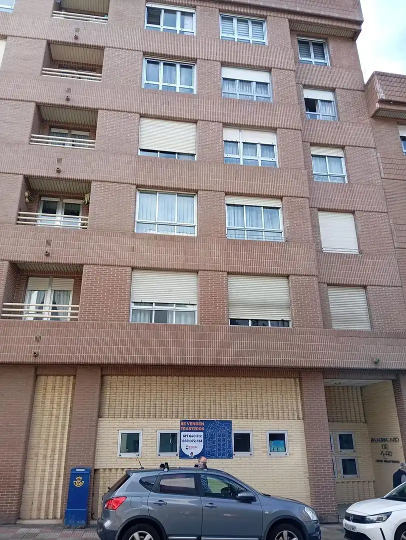 Vista exterior de Trastero en venta en Siero