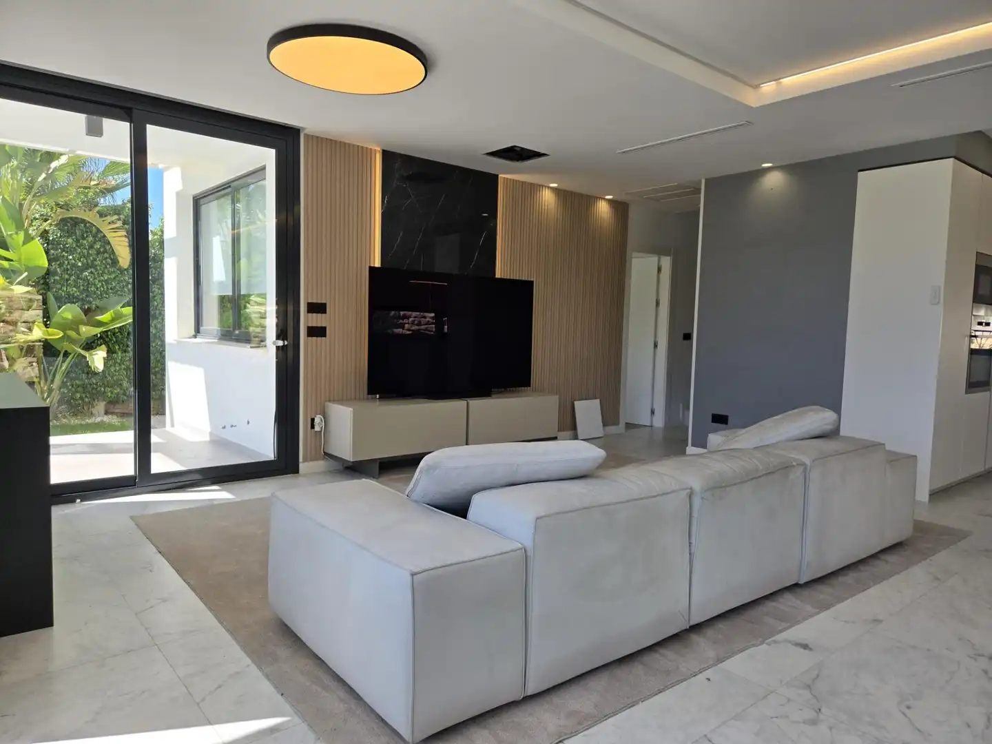 Sala de estar de Casa o chalet de alquiler en Finestrat con Aire acondicionado, Calefacción y Jardín privado