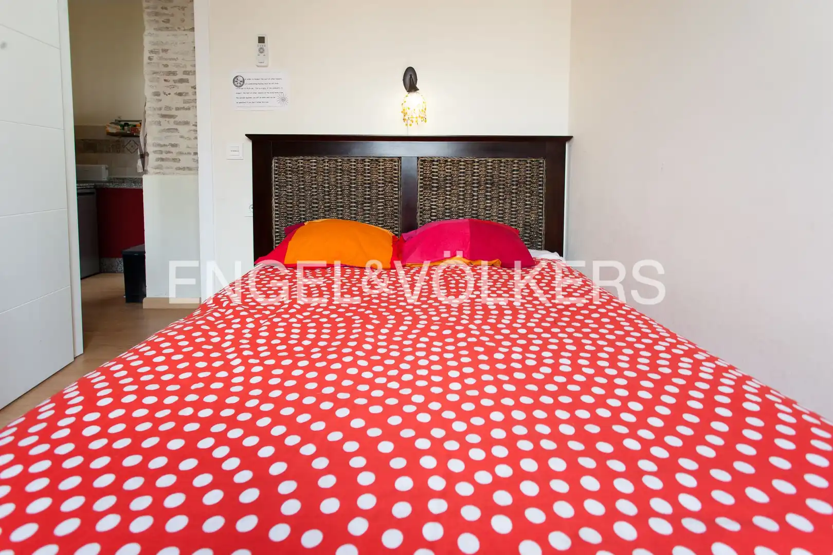 Bedroom of Flat for sale in Sevilla  with Air Conditioner and Heating
