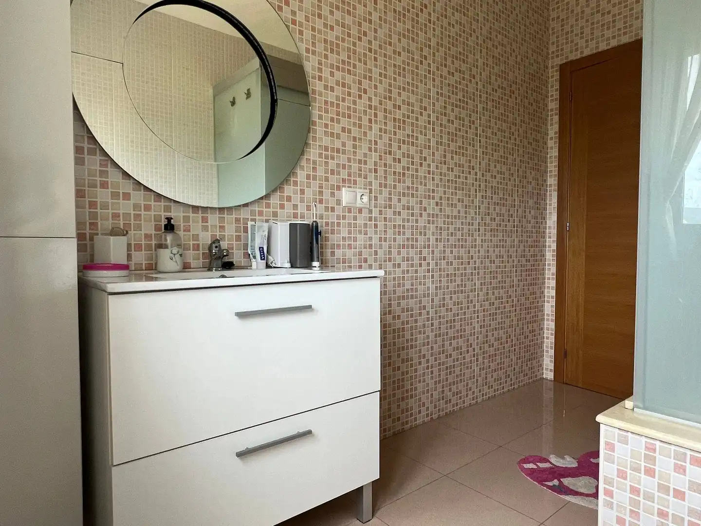 Bathroom of Houses for rent in Padrón  with Heating, Private garden and Storage room