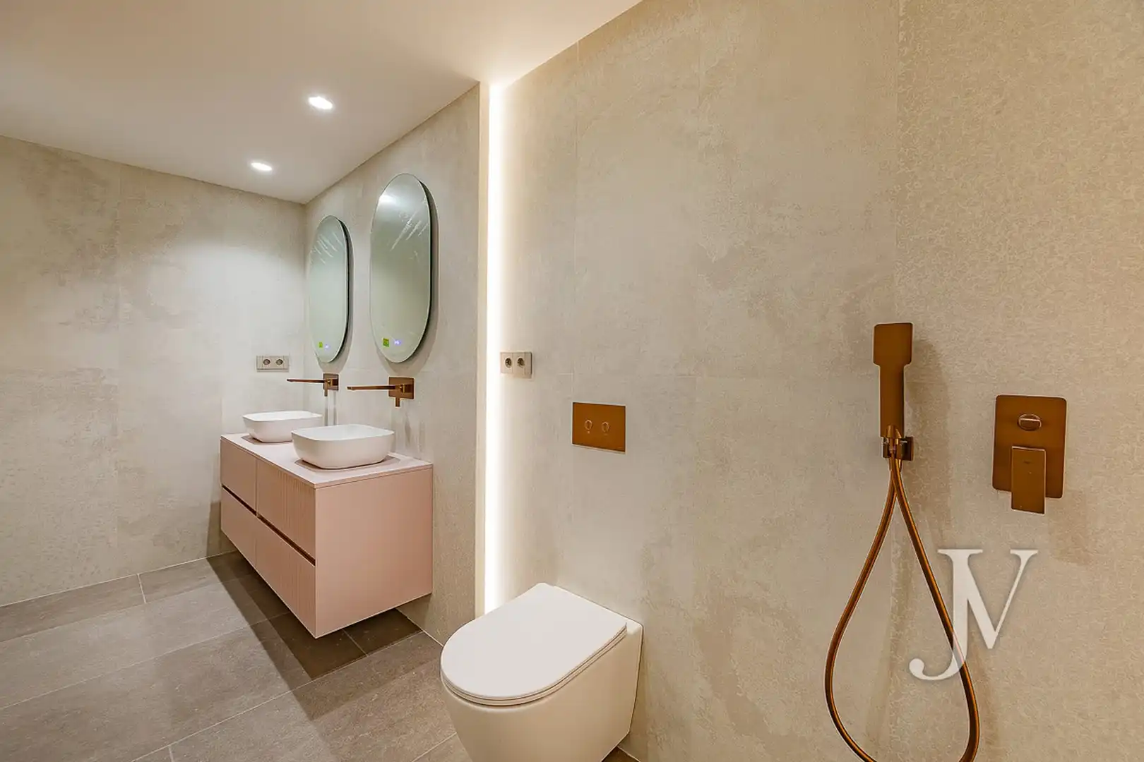 Baño de Casa o chalet en venta en Boadilla del Monte con Aire acondicionado, Calefacción y Jardín privado
