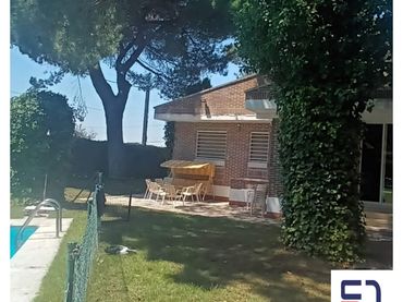 Villa mit Pool zum Verkauf in Cistérniga