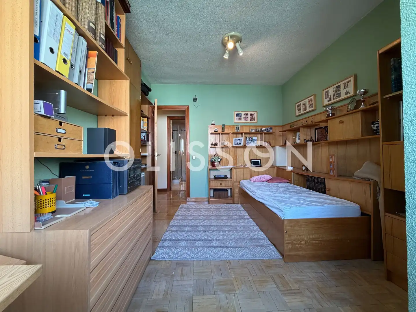 Habitación de Piso en venta en Madrid con Trastero