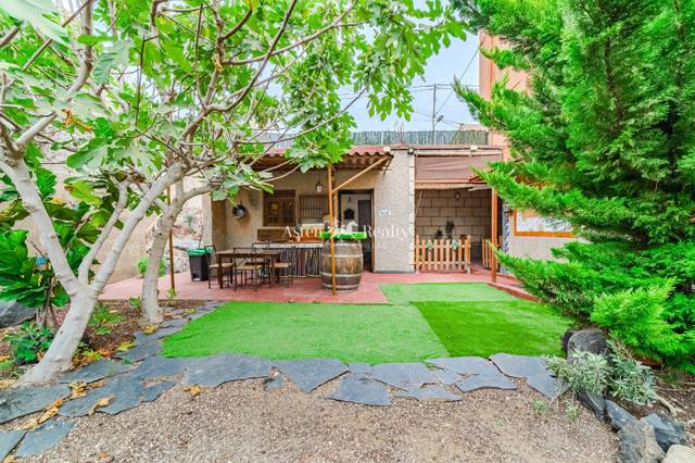 Casa-chalet en Venta en Anastasio Bravo Figueroa en Centro