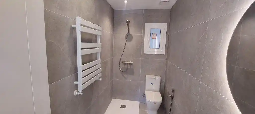 Baño de Piso en venta en Sant Joan Despí con Aire acondicionado, Calefacción y Horno