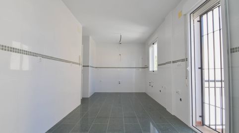 Foto 2 de Casa adosada en venta en Atarfe, Granada