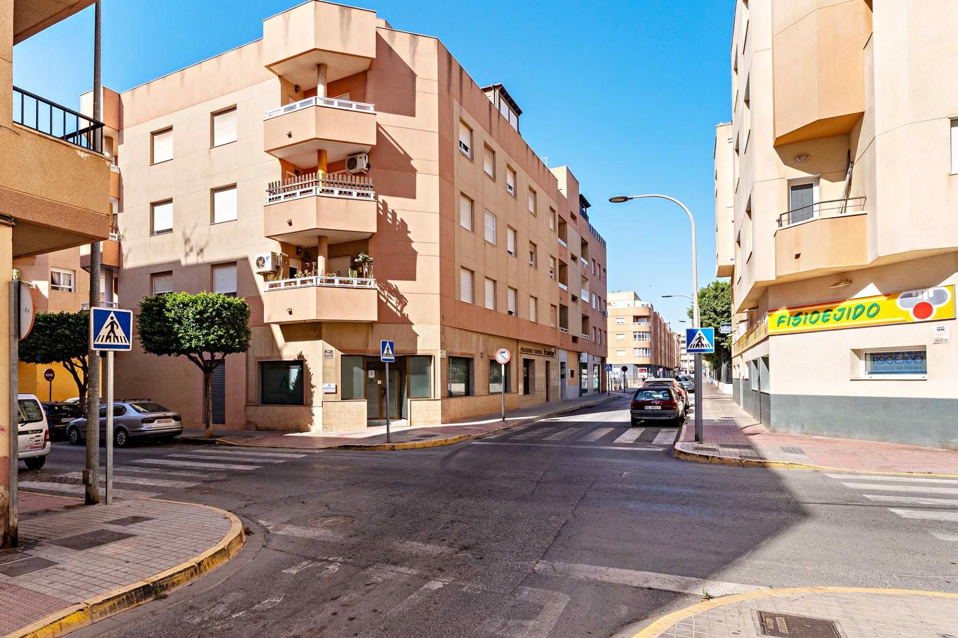 Exterior view of Box room for sale in El Ejido