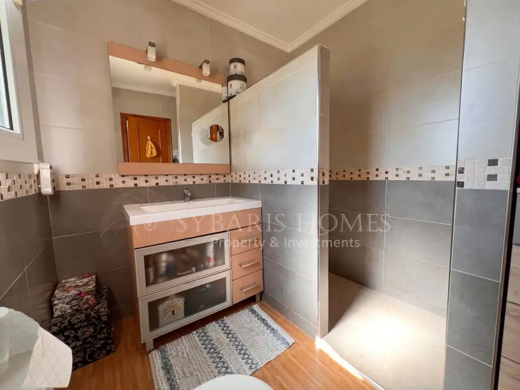 Chalet con piscina en venta en Carrer Metge Manuel Vallalta, imagen 14
