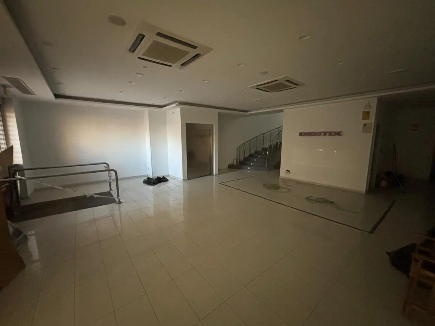 Local comercial en venda a Úbeda, imagen 7
