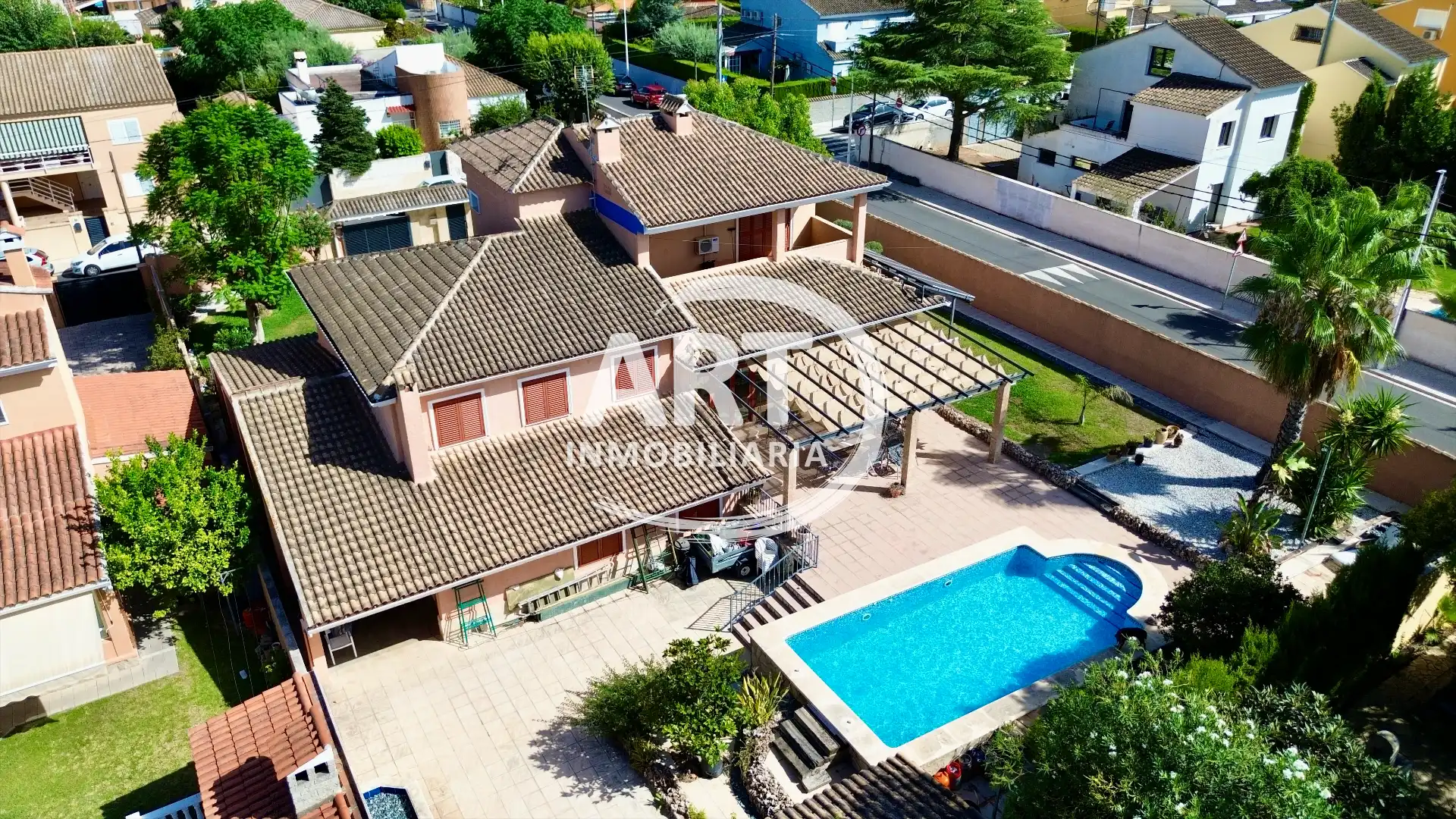 Exterior view of Houses for sale in Riba-roja de Túria  with Air Conditioner, Heating and Private garden
