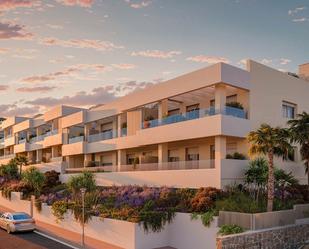 Vista exterior de Apartament en venda en Benalmádena amb Traster i Piscina comunitària