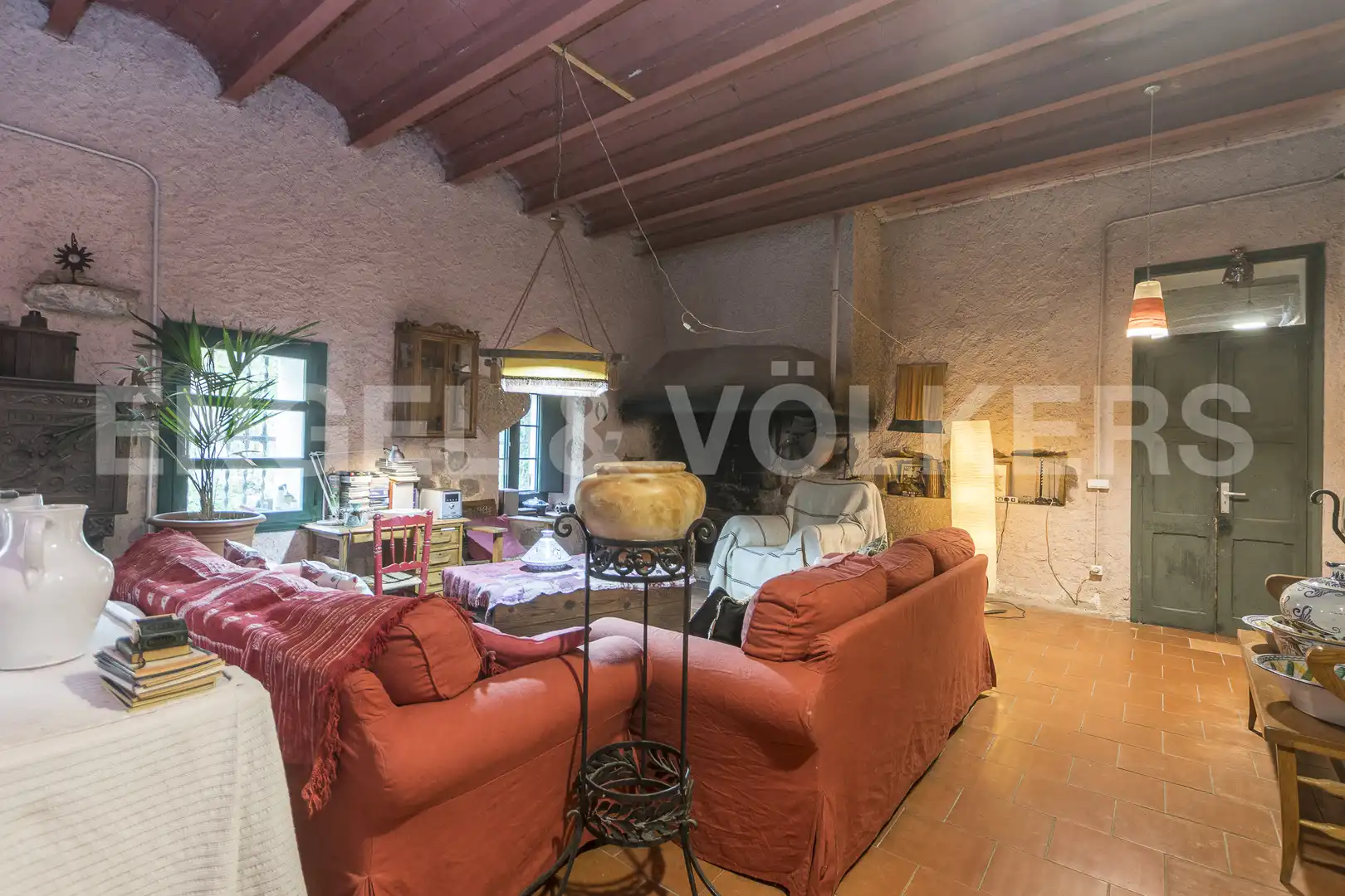 Sala de estar de Finca rústica en venta en Sant Cebrià de Vallalta con Calefacción, Jardín privado y Terraza