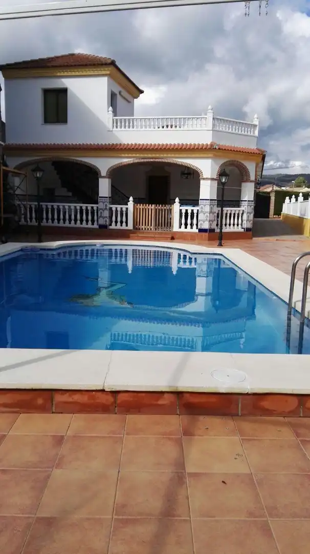 Piscina de Casa o xalet en venda en Córdoba amb Aire condicionat, Jardí privat i Terrassa