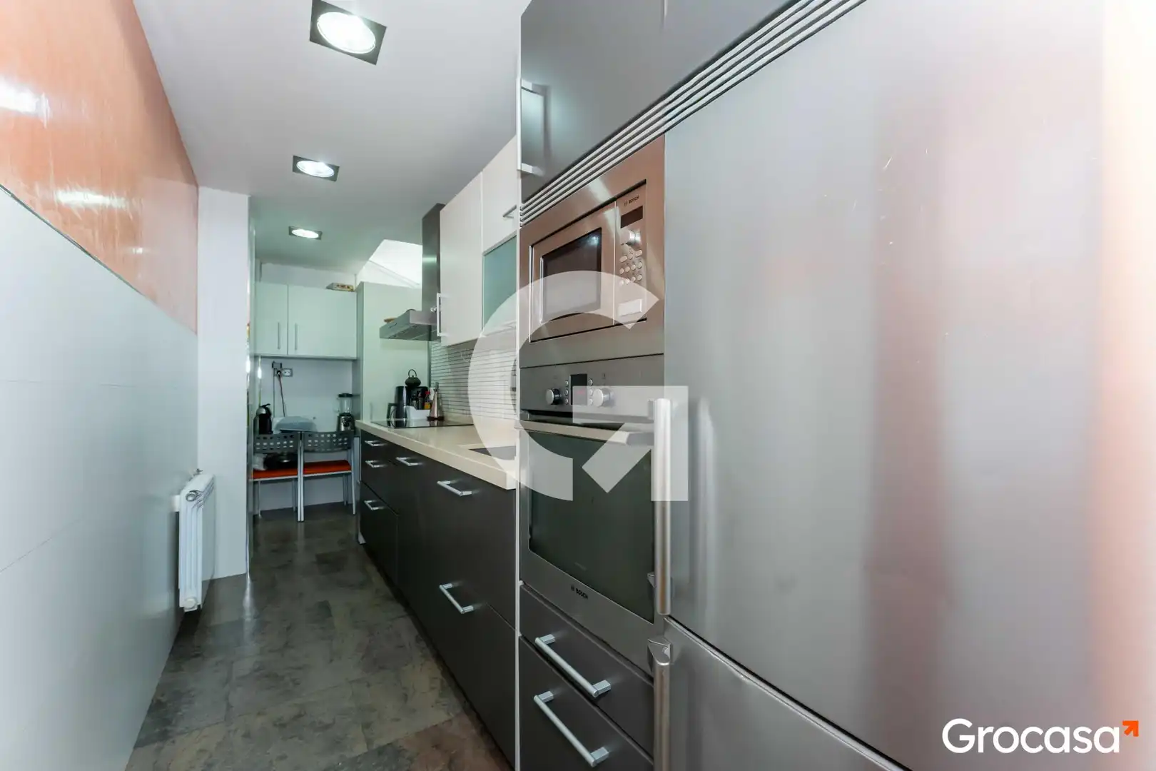 Cocina de Piso en venta en Cornellà de Llobregat con Aire acondicionado, Calefacción y Terraza
