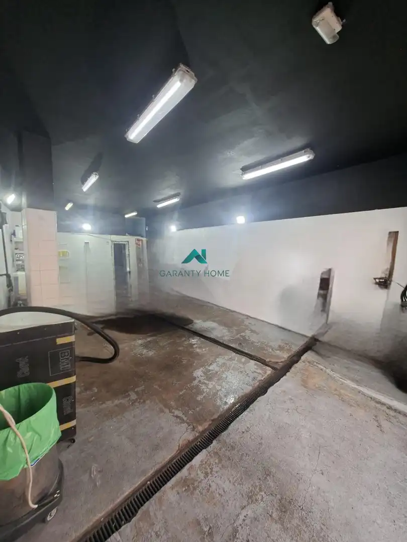 Local comercial en venta en Centro, imagen 2