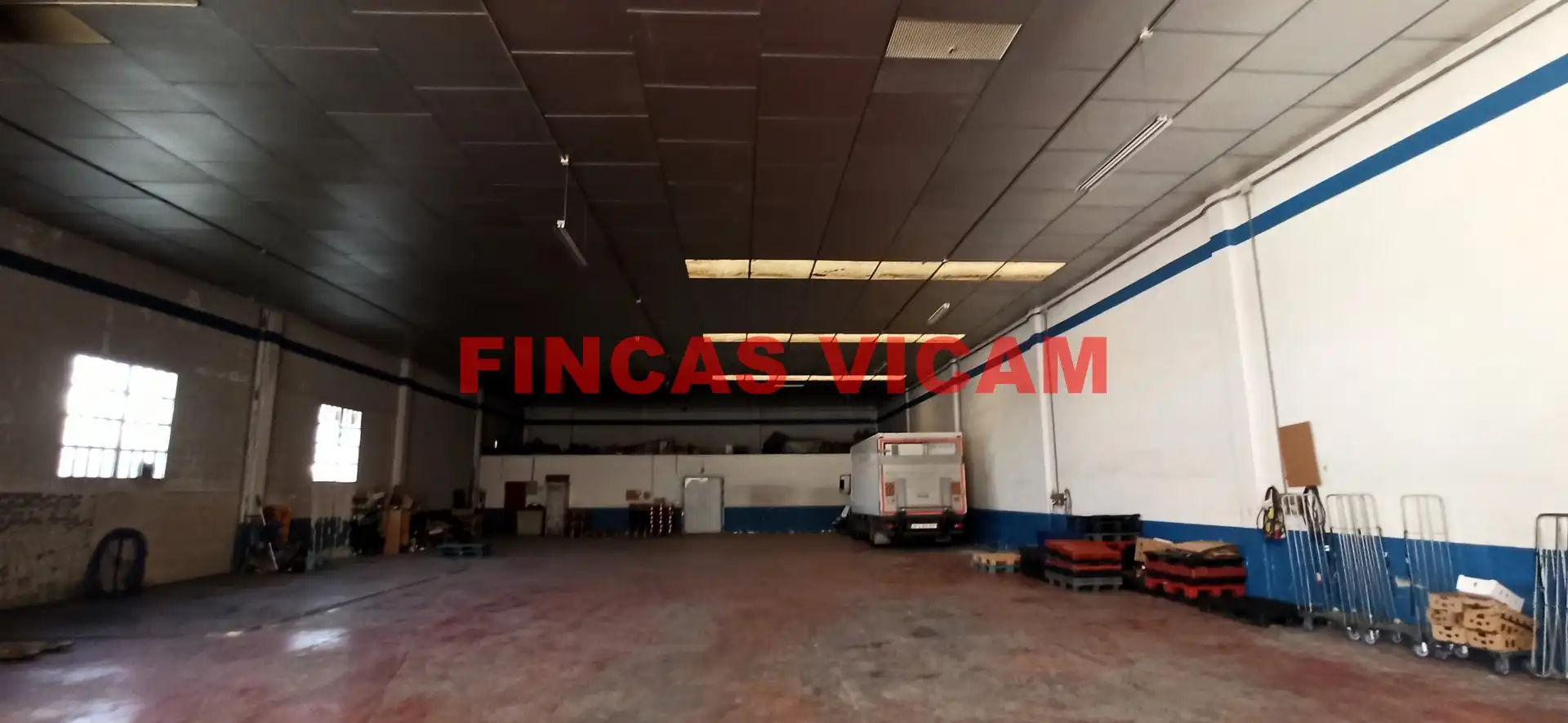 Nave industrial en venta en Huesca con Calefacción y Alarma