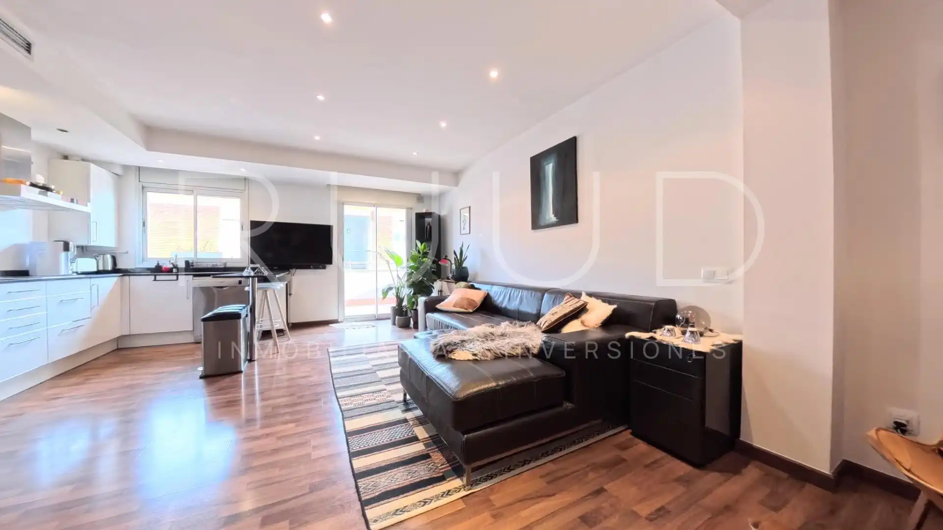 Living room of Duplexes for sale in Castelldefels  with Air Conditioner, Heating and Parquet flooring