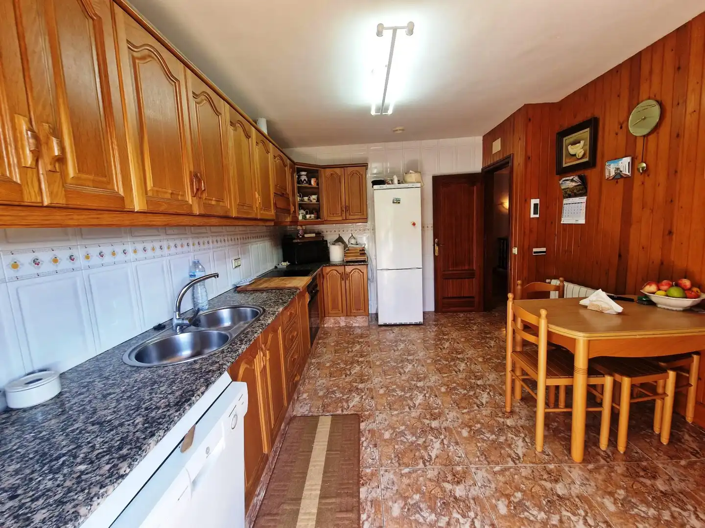 Küche von Einfamilien-Reihenhaus zum Verkauf in Cambrils mit Heizung, Privatgarten und Terrasse