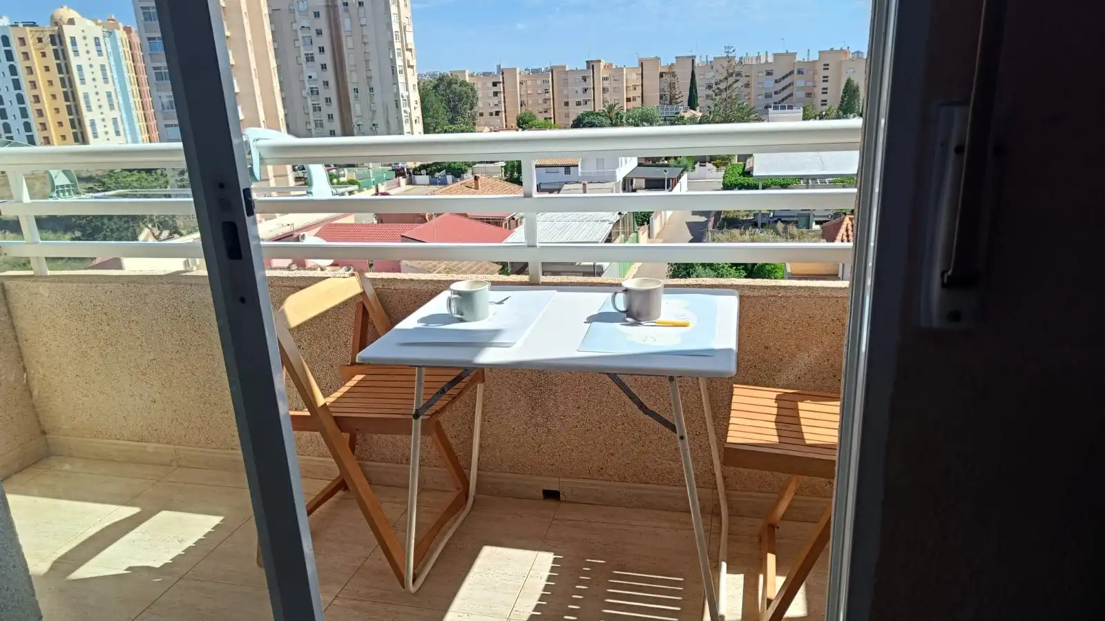 Terrassa de Pis de lloguer en Cartagena amb Aire condicionat, Moblat i Forn