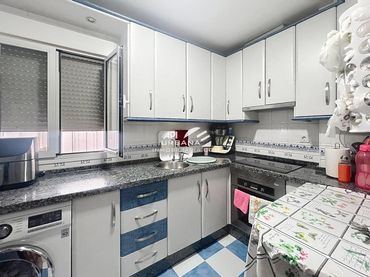 Flat with lift for sale in Calle Álamos