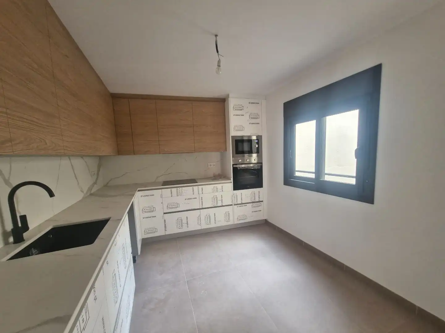Cocina de Piso en venta en La Selva del Camp con Aire acondicionado y Calefacción