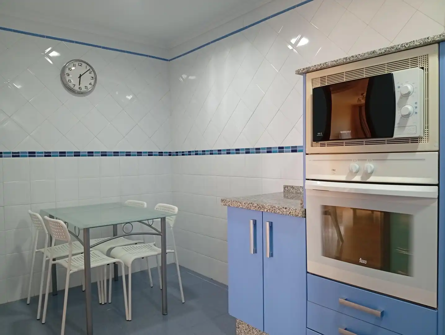 Küche von Wohnung zur Miete in Sevilla mit Klimaanlage, Terrasse und Möbliert