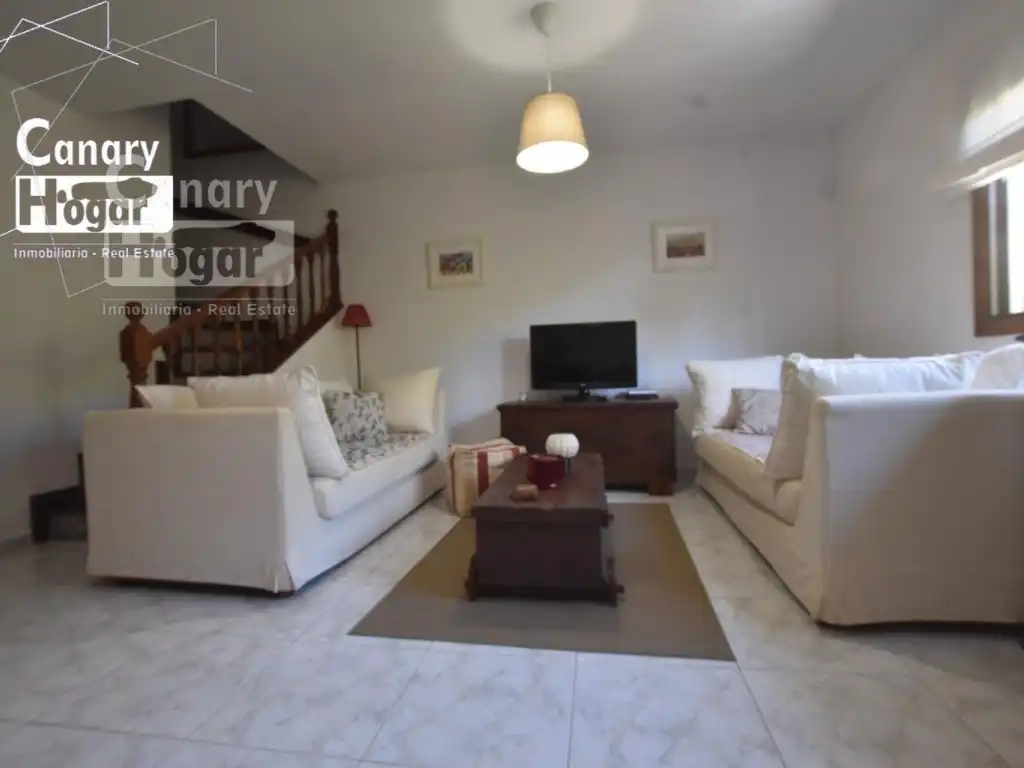 Sala de estar de Casa adosada de alquiler en Granadilla de Abona con Calefacción, Jardín privado y Balcón