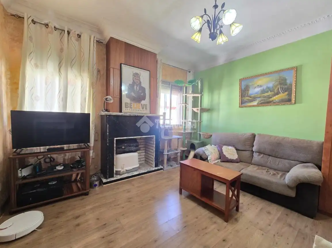 Flat with terrace for sale in Rascanya
