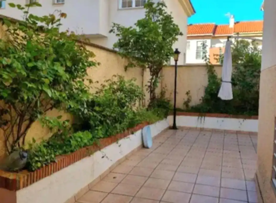 Casa aparellada en venda a Calle Galeno 27, imagen 9