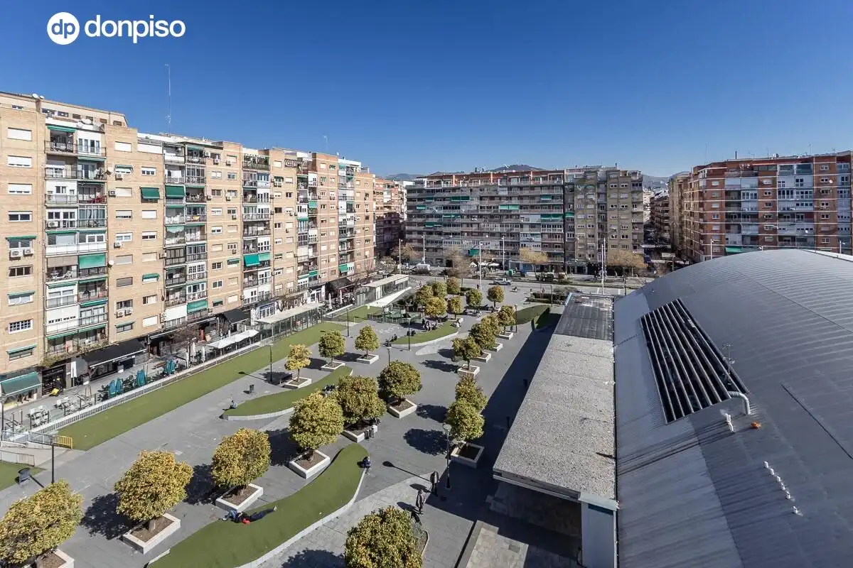 Exterior view of Flat for sale in Granada  with Air Conditioner and Heating