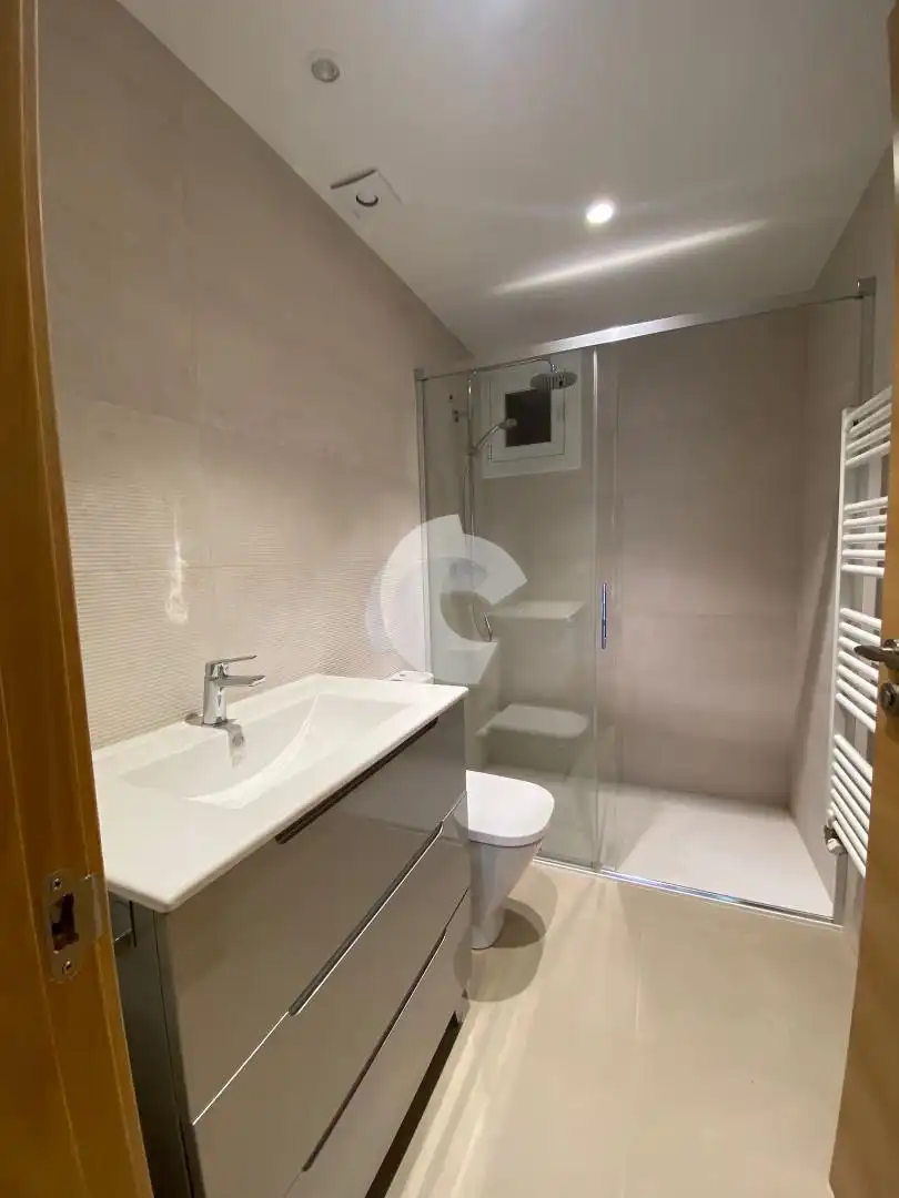 Baño de Piso en venta en Ourense Capital  con Calefacción y Trastero