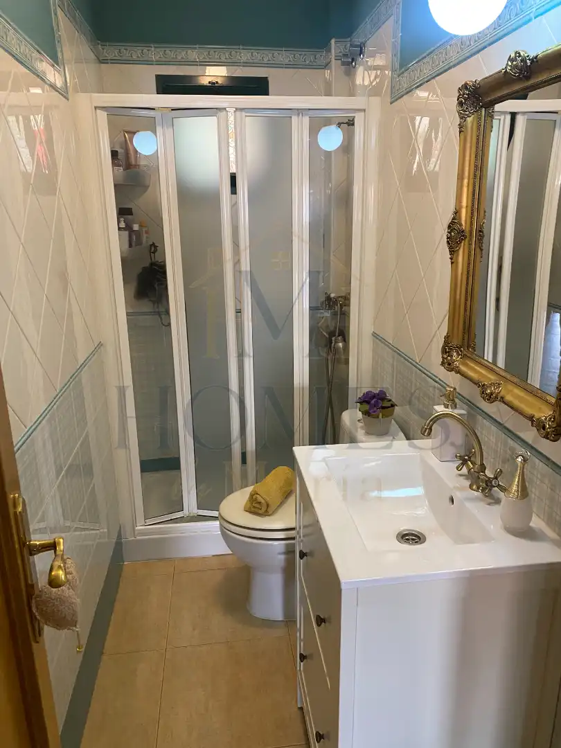 Badezimmer von Haus oder Chalet zum Verkauf in Elche / Elx mit Klimaanlage, Privatgarten und Terrasse