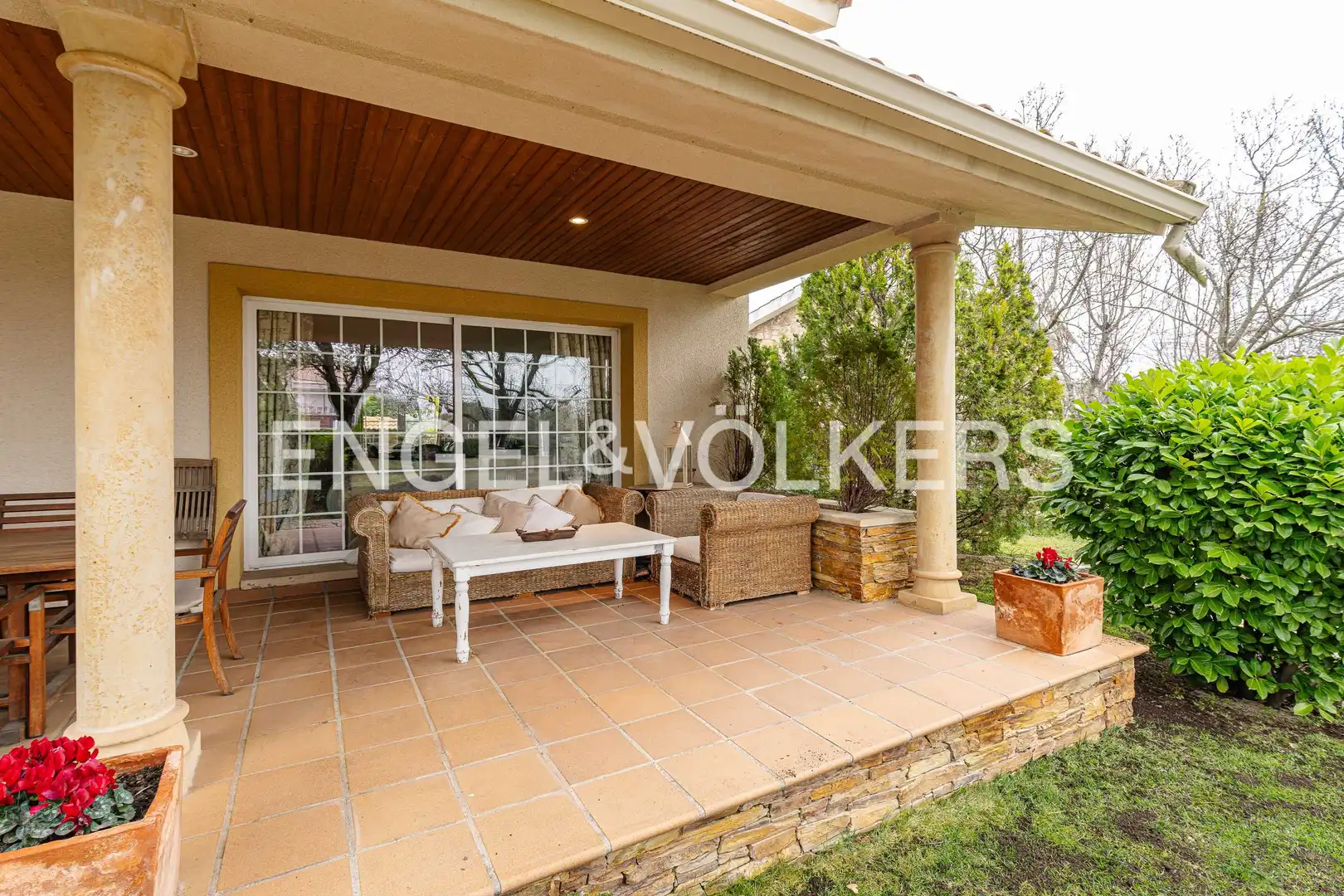 Terrassa de Casa o xalet en venda en Galapagar amb Calefacció, Jardí privat i Piscina